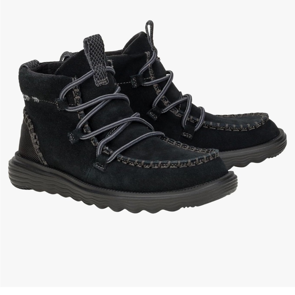 Hey Dude Sz 9 Reyes Suede Black